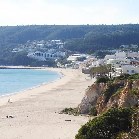 Axenic Retreat - Panoramic Ocean View, Sleeps 4, Ensuite Bathroom, New Redesign *