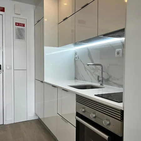 Apartment Axenic Retreat - Panoramic Ocean View, Sleeps 4, Ensuite Bathroom, New Redesign