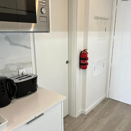Apartment Axenic Retreat - Panoramic Ocean View, Sleeps 4, Ensuite Bathroom, New Redesign Sesimbra